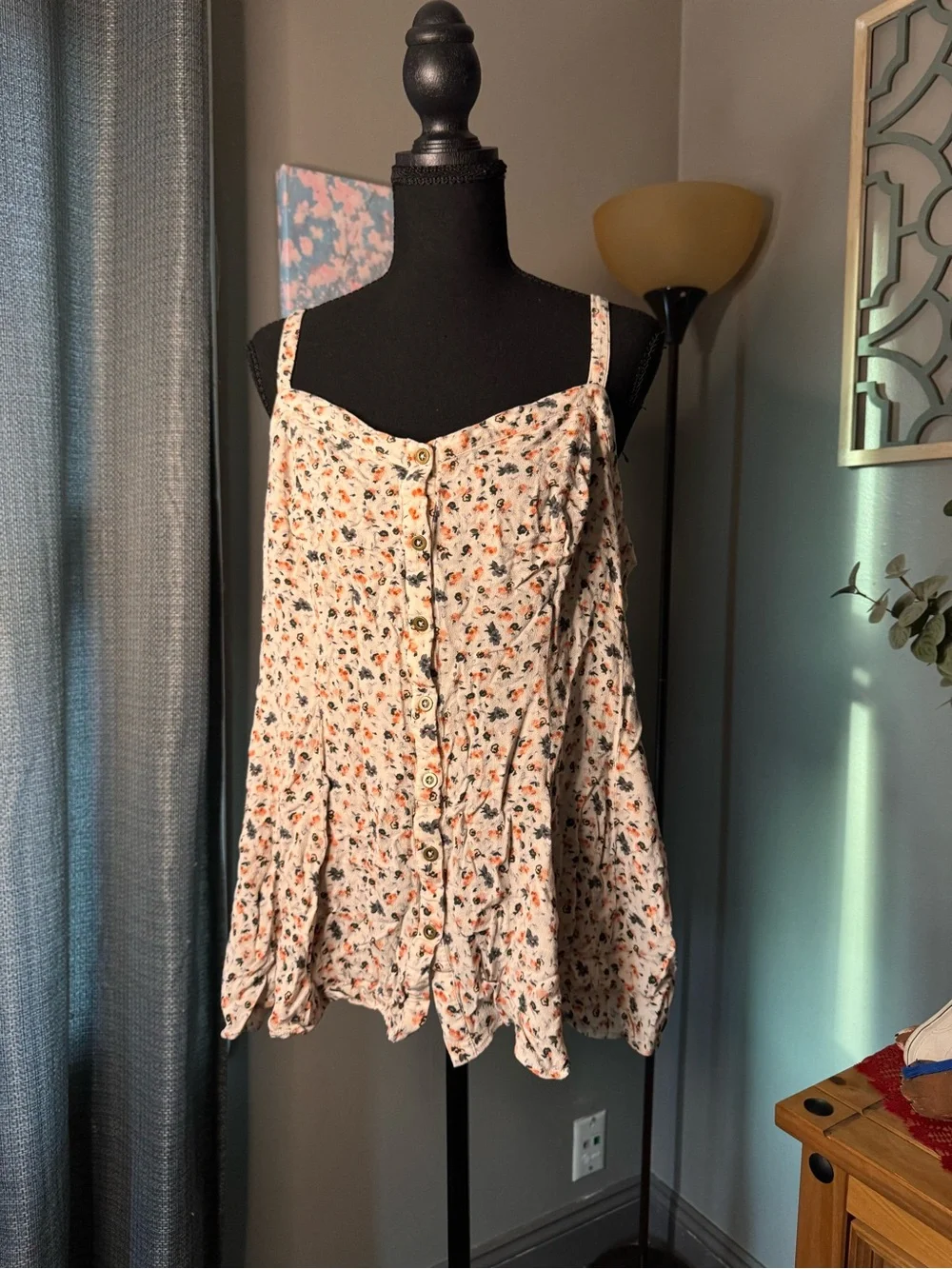 torrid Blush Floral Button-Front Cami - Picture 1 of 4